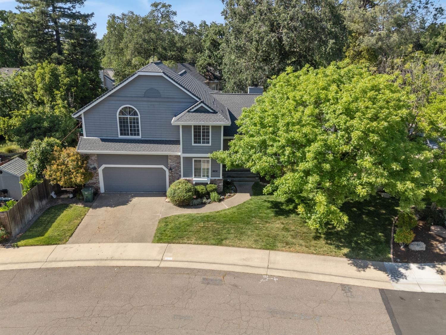 Amber Oaks Court, Fair Oaks, California image 7