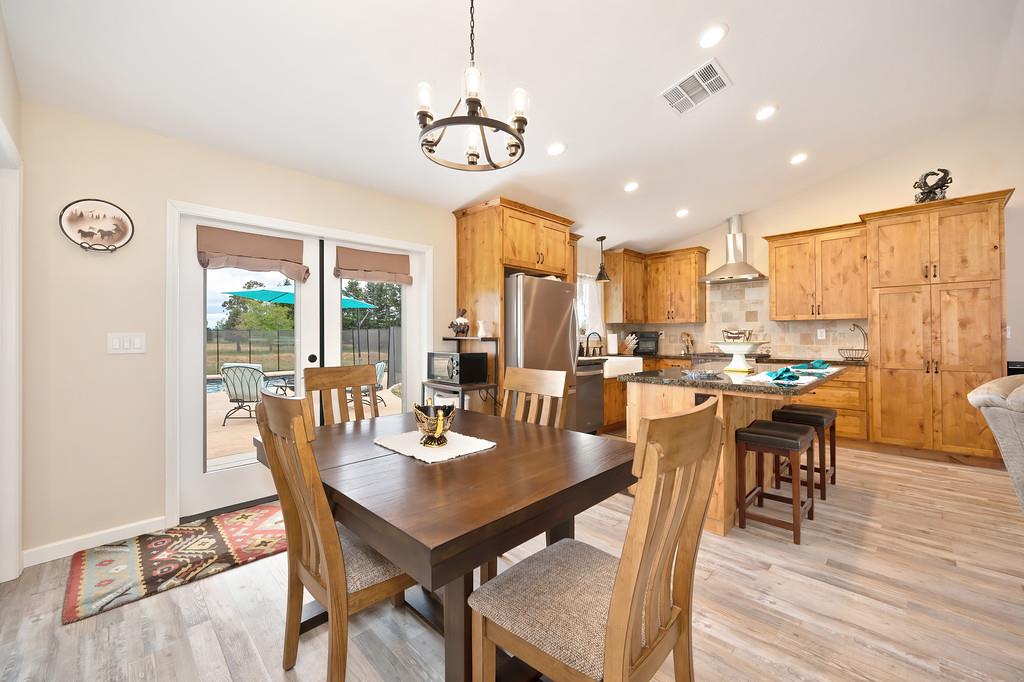 Detail Gallery Image 22 of 87 For 24684 N Watkinson Rd, Acampo,  CA 95220 - 2 Beds | 2 Baths