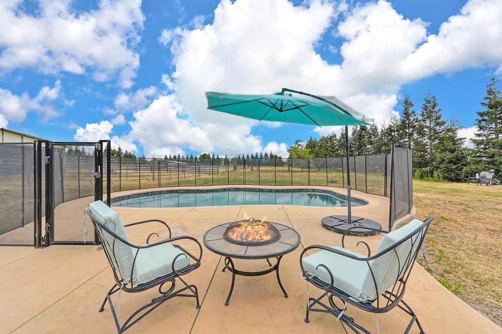 Detail Gallery Image 35 of 87 For 24684 N Watkinson Rd, Acampo,  CA 95220 - 2 Beds | 2 Baths