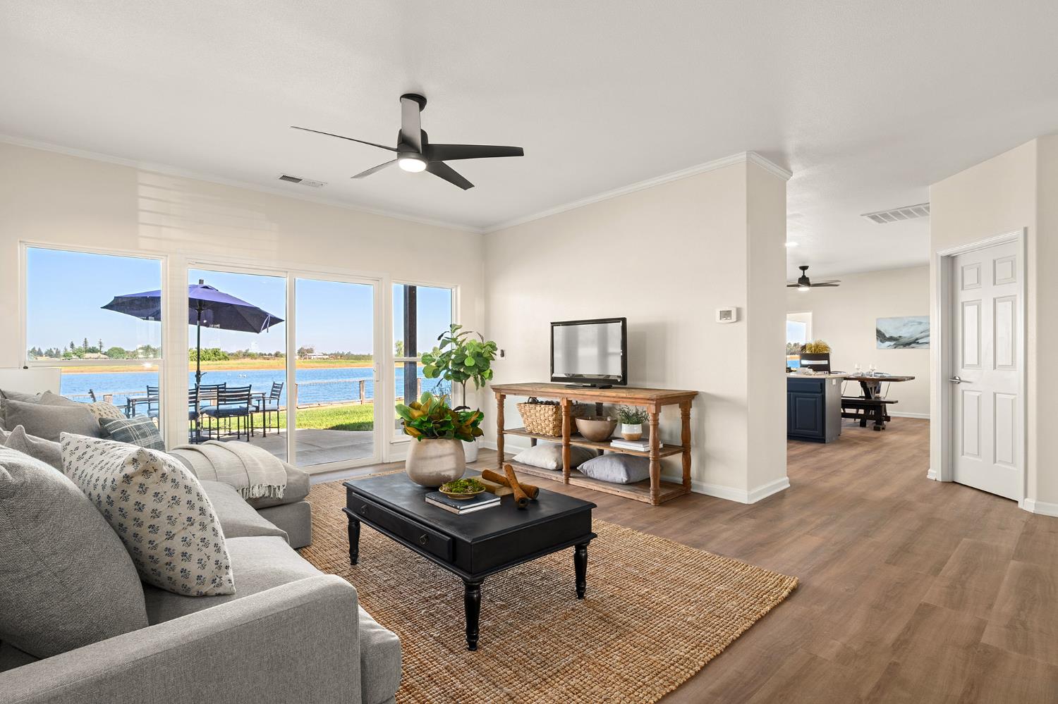 Detail Gallery Image 12 of 68 For 6065 County Road 22, Orland,  CA 95963 - 4 Beds | 3/1 Baths