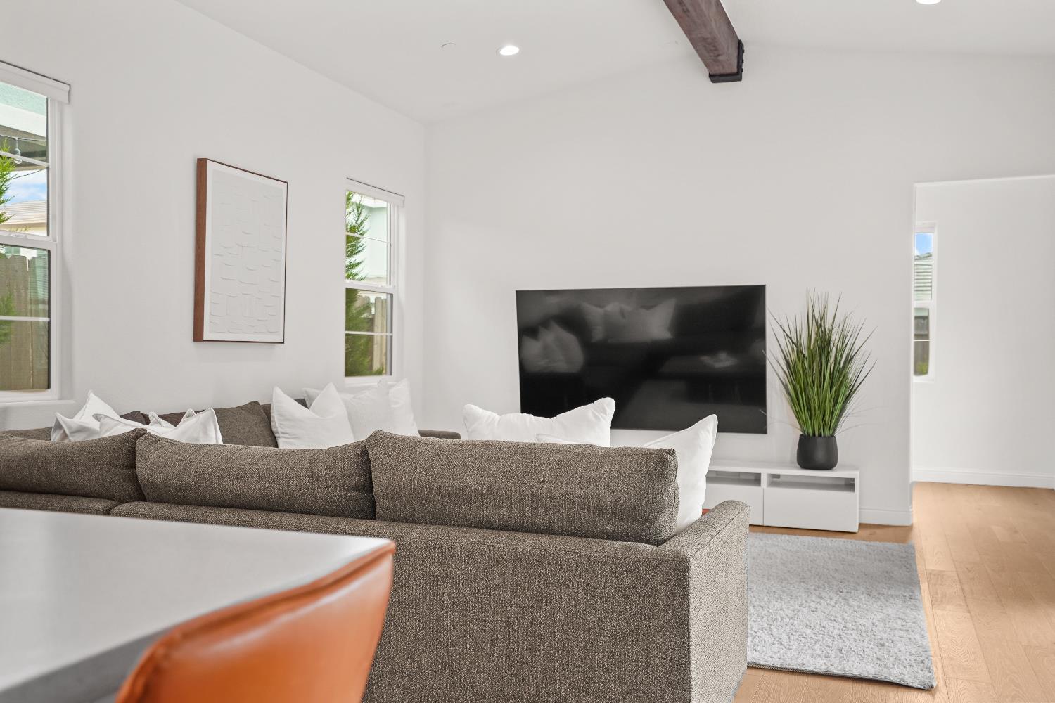 Detail Gallery Image 31 of 71 For 12840 Pier View Way, Rancho Cordova,  CA 95742 - 4 Beds | 3/1 Baths