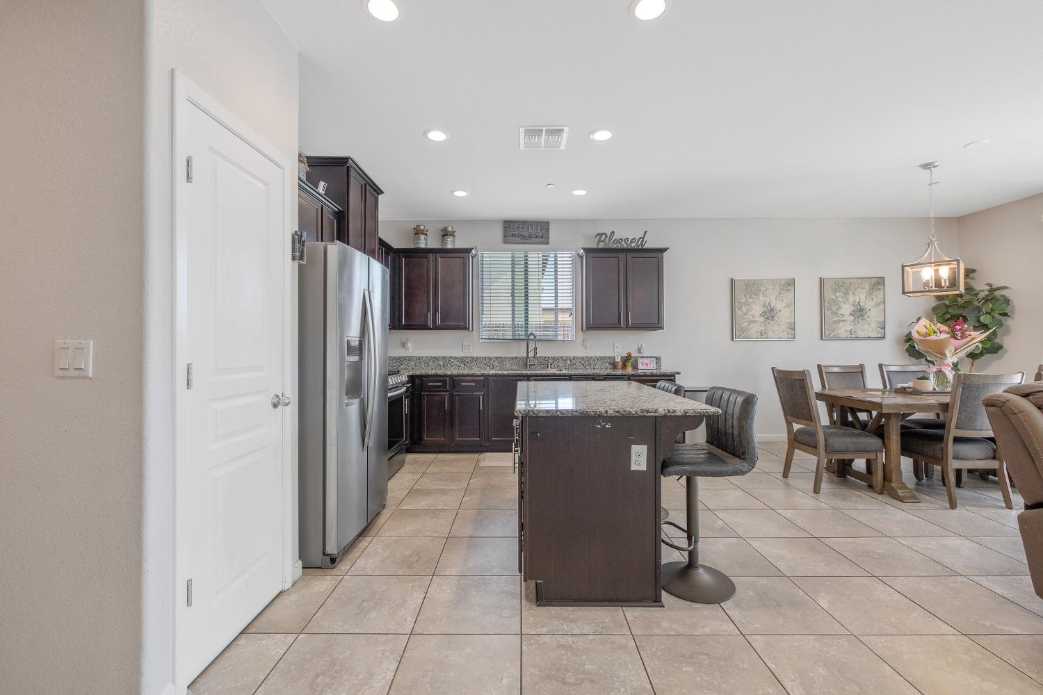 Detail Gallery Image 13 of 45 For 1066 Jade Way, Lemoore,  CA 93245 - 3 Beds | 2 Baths