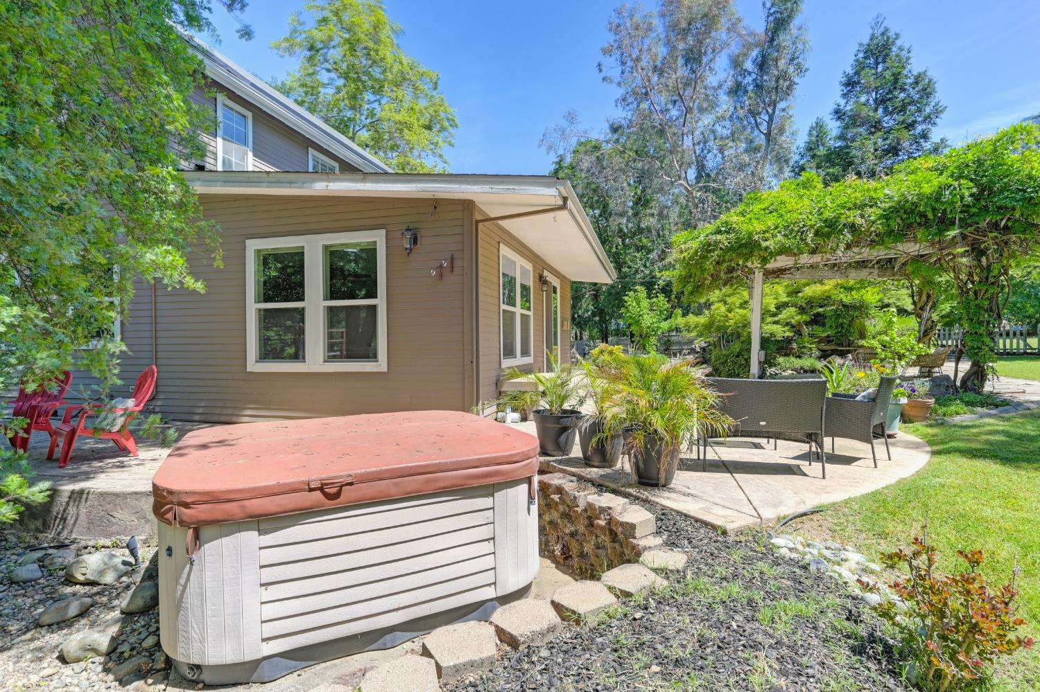 Detail Gallery Image 86 of 92 For 3710 Sutter Hill Ln, Carmichael,  CA 95608 - 4 Beds | 3/1 Baths
