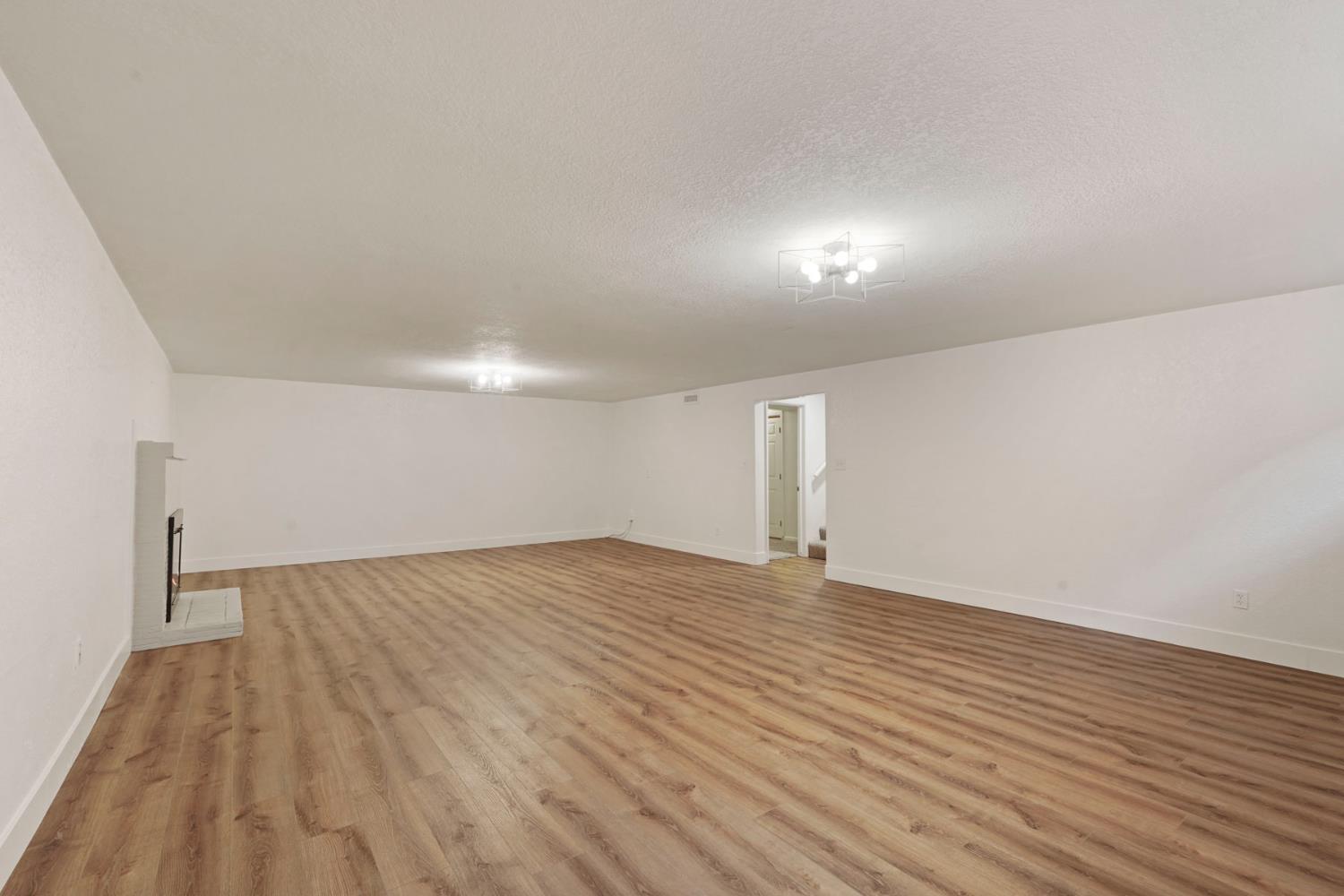 Detail Gallery Image 37 of 49 For 205 S Crescent Ave, Lodi,  CA 95240 - 3 Beds | 2 Baths