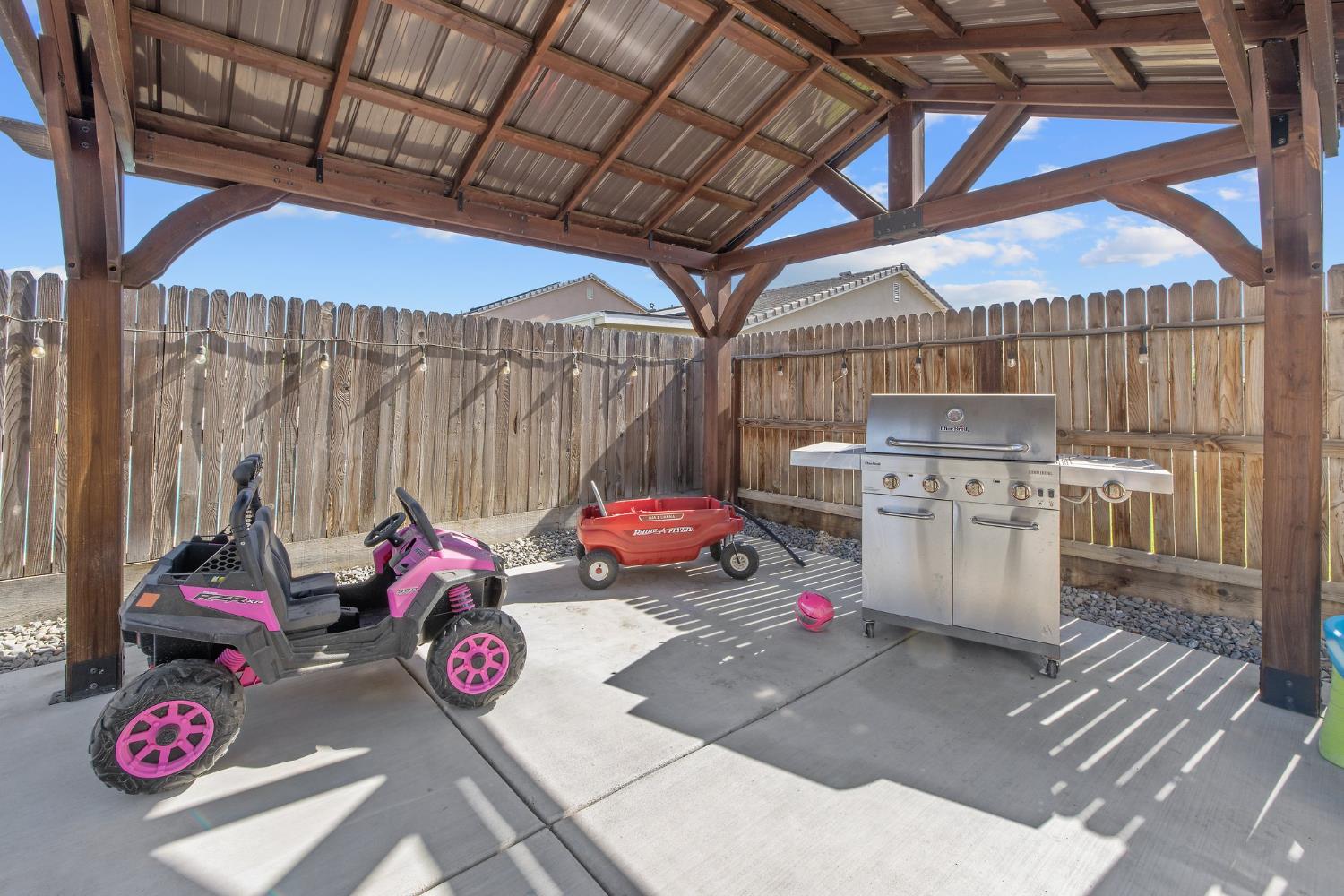 Detail Gallery Image 42 of 45 For 1066 Jade Way, Lemoore,  CA 93245 - 3 Beds | 2 Baths