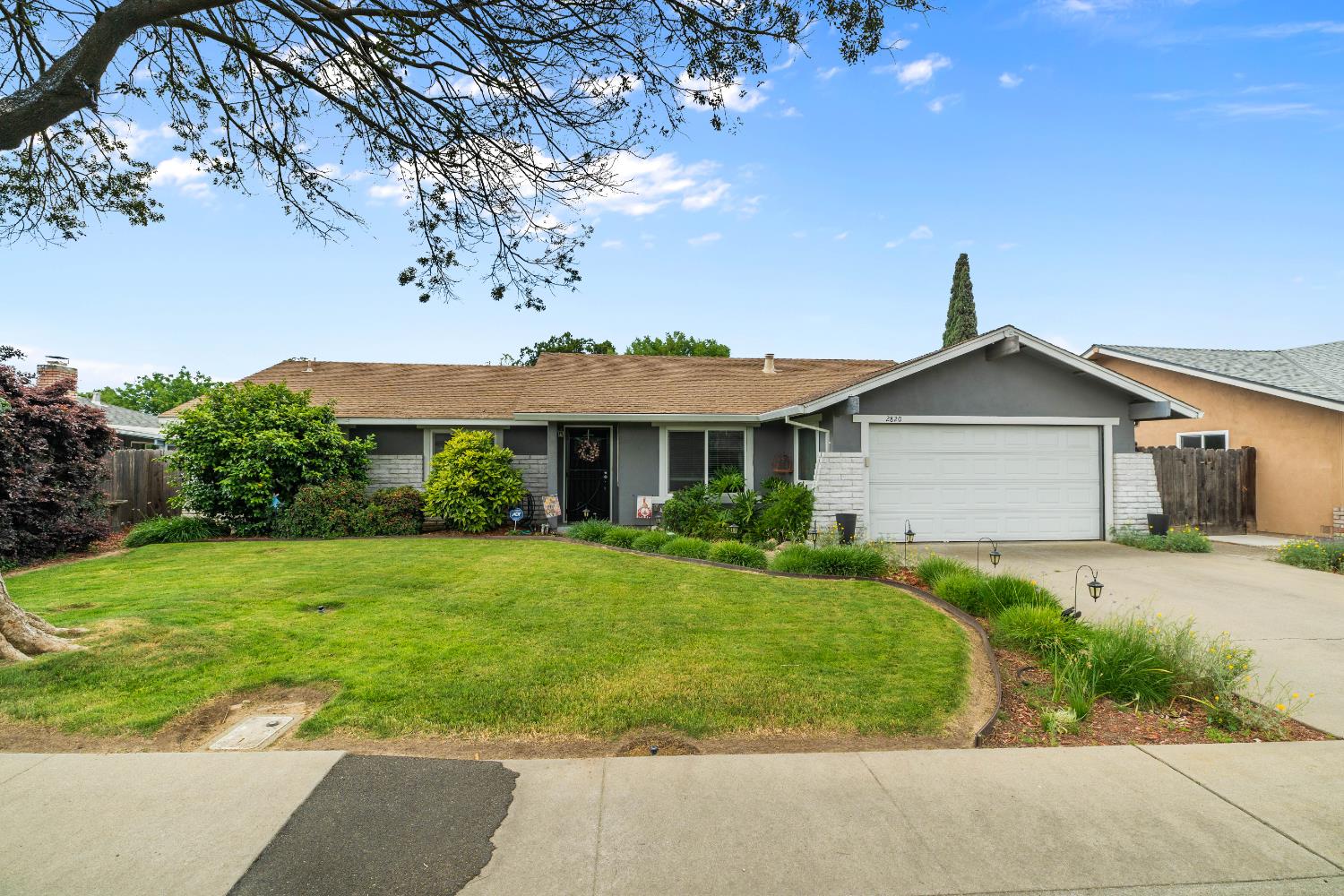 Detail Gallery Image 2 of 28 For 2820 Marble Dr, Modesto,  CA 95355 - 3 Beds | 2 Baths