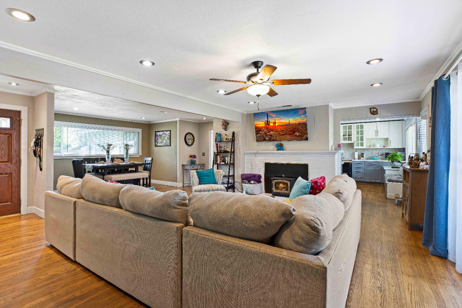 Detail Gallery Image 7 of 50 For 6571 Harrisburg Pl, Stockton,  CA 95207 - 3 Beds | 2 Baths