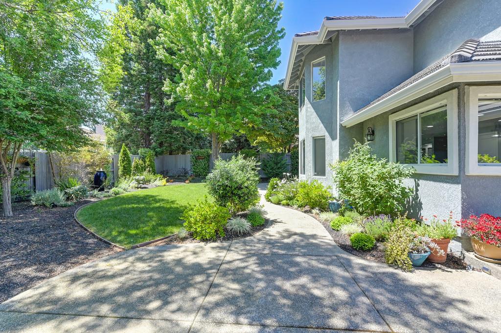 Detail Gallery Image 66 of 74 For 4715 Copperfield Cir, Granite Bay,  CA 95746 - 4 Beds | 3 Baths