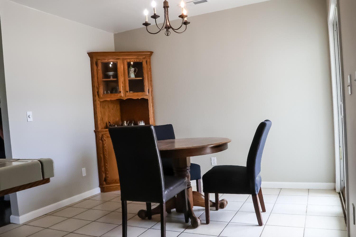 Detail Gallery Image 13 of 44 For 19806 Dayton Ave, Hilmar,  CA 95324 - 3 Beds | 1/1 Baths