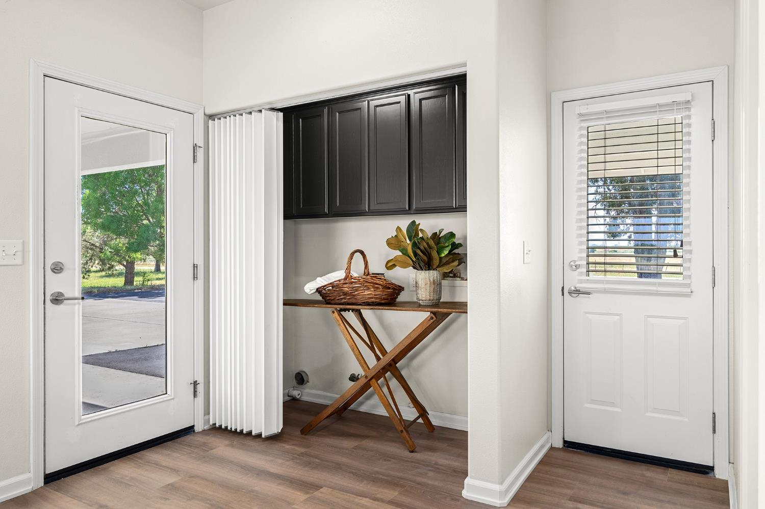 Detail Gallery Image 23 of 68 For 6065 County Road 22, Orland,  CA 95963 - 4 Beds | 3/1 Baths