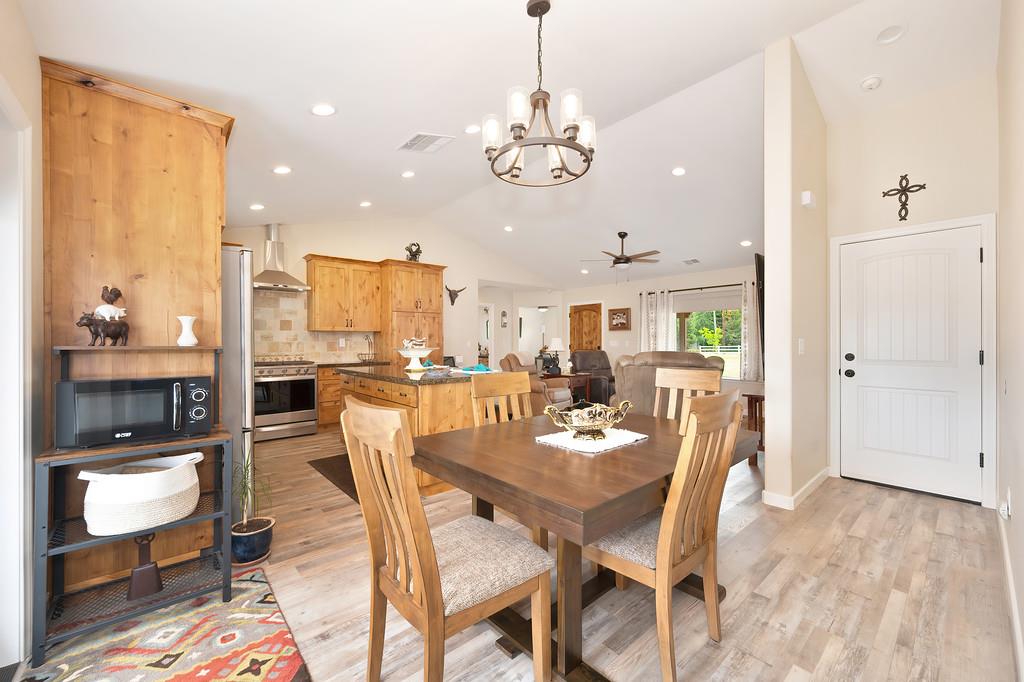 Detail Gallery Image 23 of 87 For 24684 N Watkinson Rd, Acampo,  CA 95220 - 2 Beds | 2 Baths