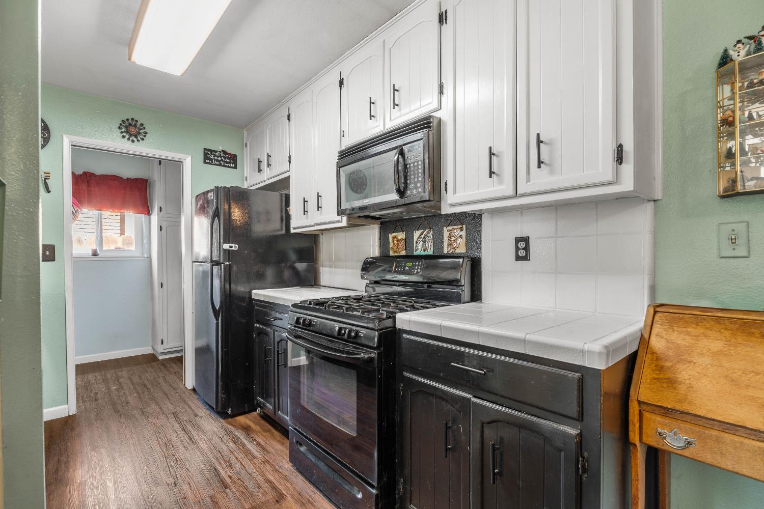Detail Gallery Image 8 of 28 For 2820 Marble Dr, Modesto,  CA 95355 - 3 Beds | 2 Baths
