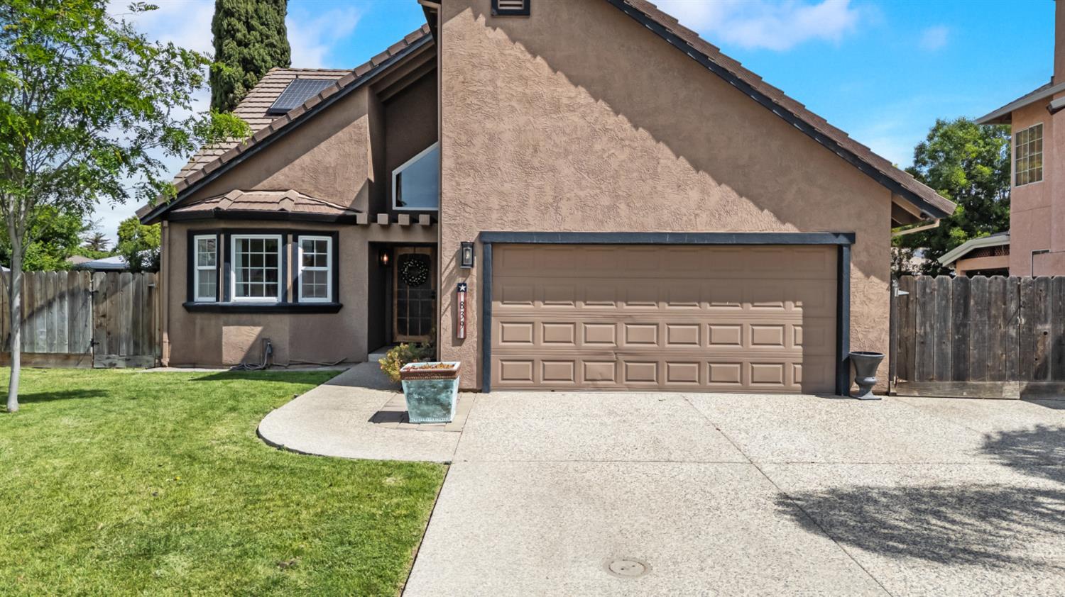 Detail Gallery Image 5 of 69 For 839 Cobblestone, Ripon,  CA 95366 - 4 Beds | 3 Baths