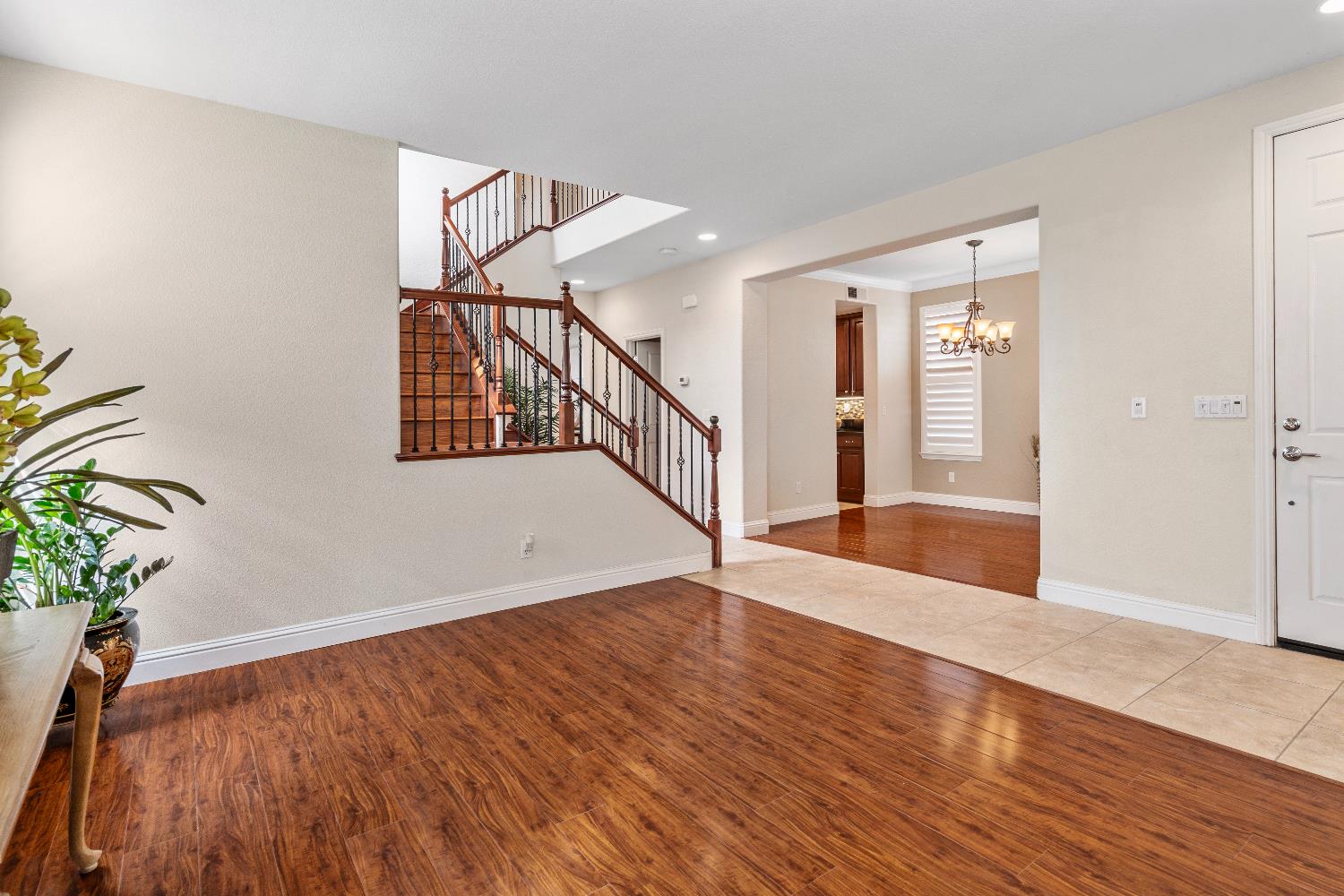Detail Gallery Image 4 of 31 For 10145 10145 Blue Anchor Lane Ln, Stockton,  CA 95219 - 4 Beds | 2/1 Baths