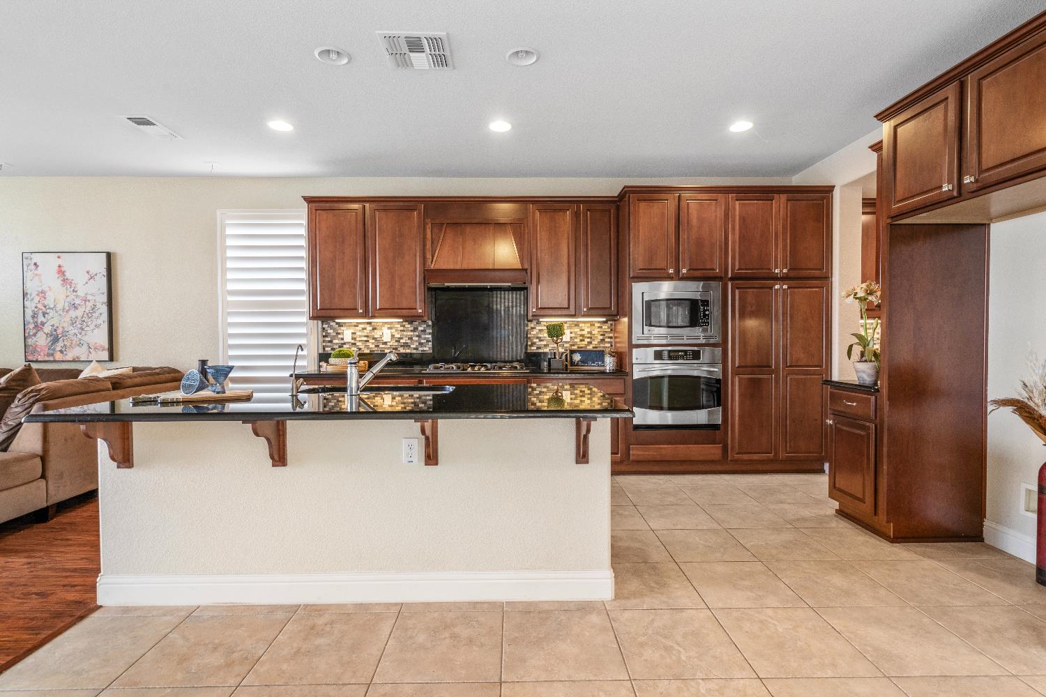 Detail Gallery Image 9 of 31 For 10145 10145 Blue Anchor Lane Ln, Stockton,  CA 95219 - 4 Beds | 2/1 Baths