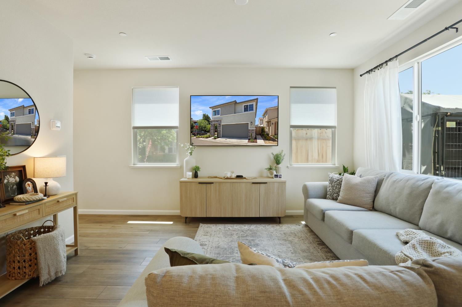Detail Gallery Image 11 of 38 For 3921 Dedication Dr, Turlock,  CA 95382 - 3 Beds | 2/1 Baths