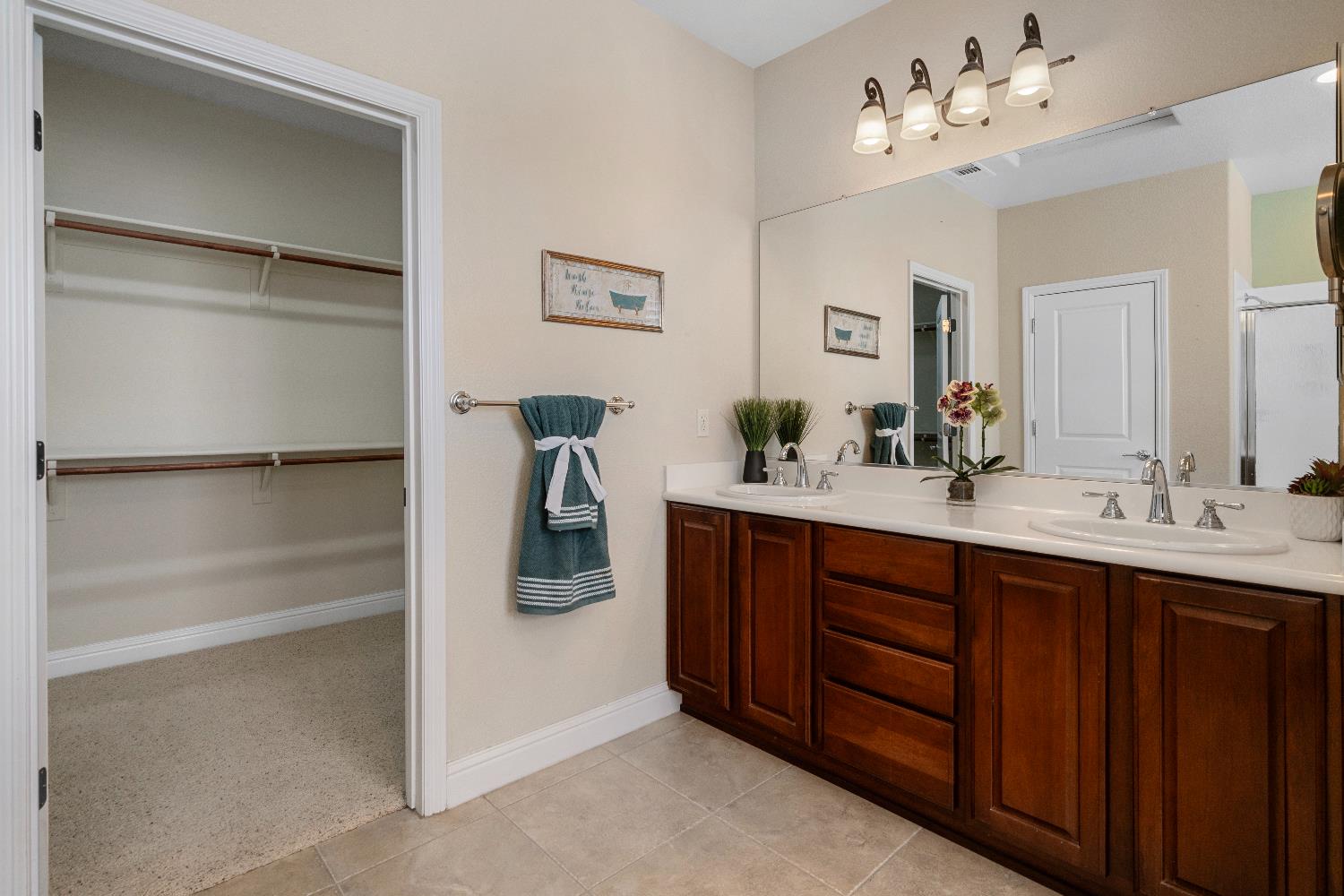 Detail Gallery Image 26 of 31 For 10145 10145 Blue Anchor Lane Ln, Stockton,  CA 95219 - 4 Beds | 2/1 Baths