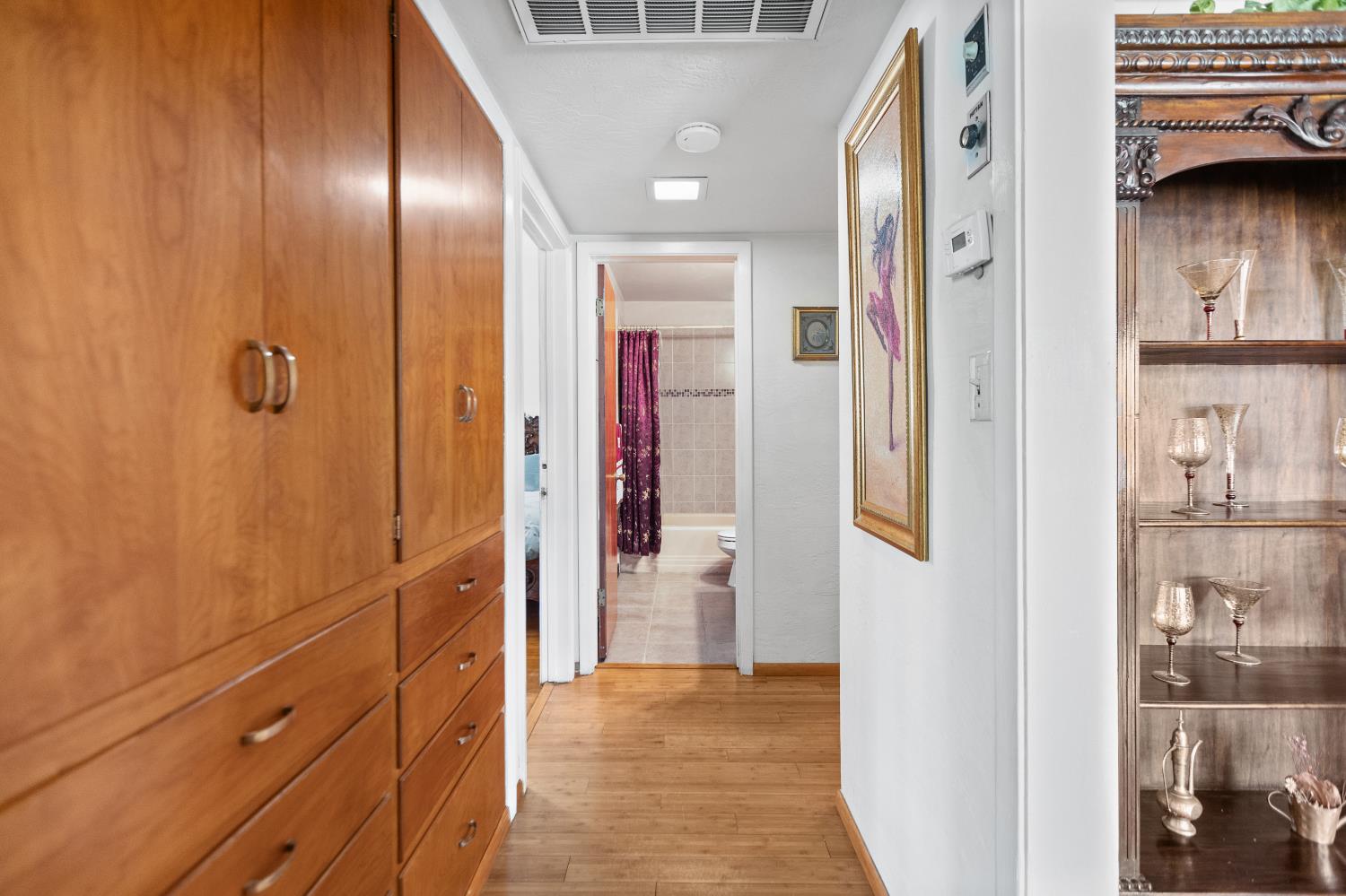 Detail Gallery Image 28 of 47 For 1824 Maryal Dr, Sacramento,  CA 95864 - 3 Beds | 2 Baths