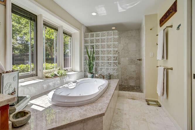 Detail Gallery Image 28 of 82 For 3399 Barberry, Sacramento,  CA 95864 - 5 Beds | 3/2 Baths