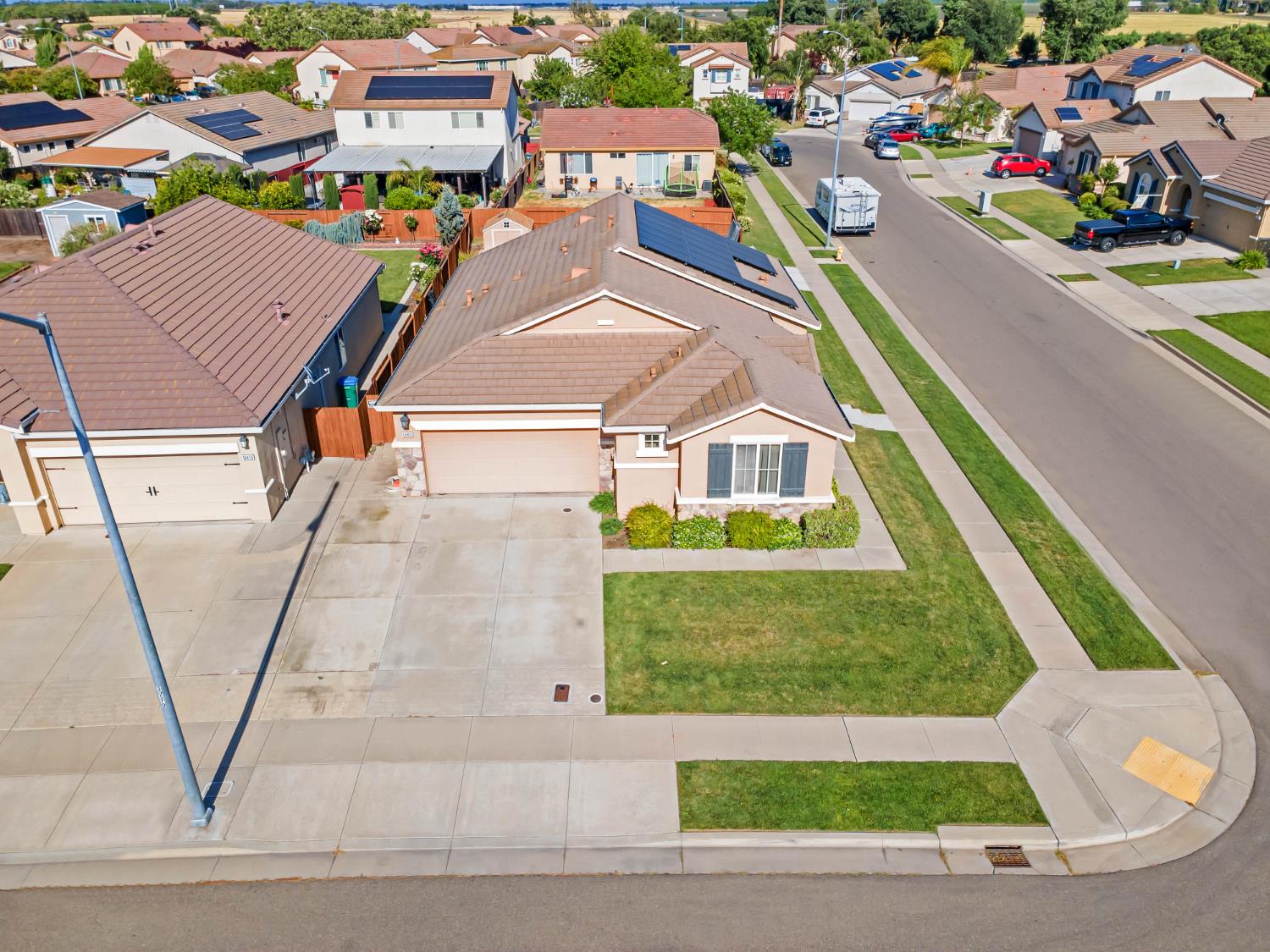 Detail Gallery Image 18 of 18 For 10406 Albert Dr, Stockton,  CA 95209 - 3 Beds | 2 Baths