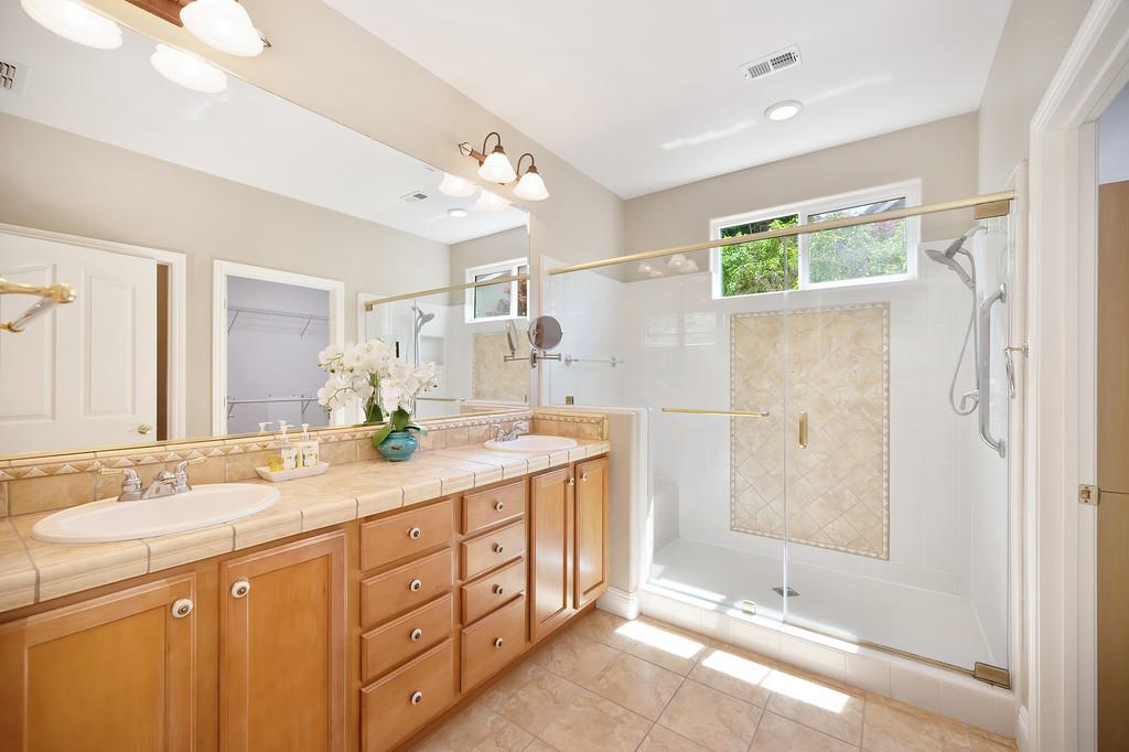 Detail Gallery Image 34 of 99 For 5730 Palmera Ln, Sacramento,  CA 95835 - 2 Beds | 2 Baths