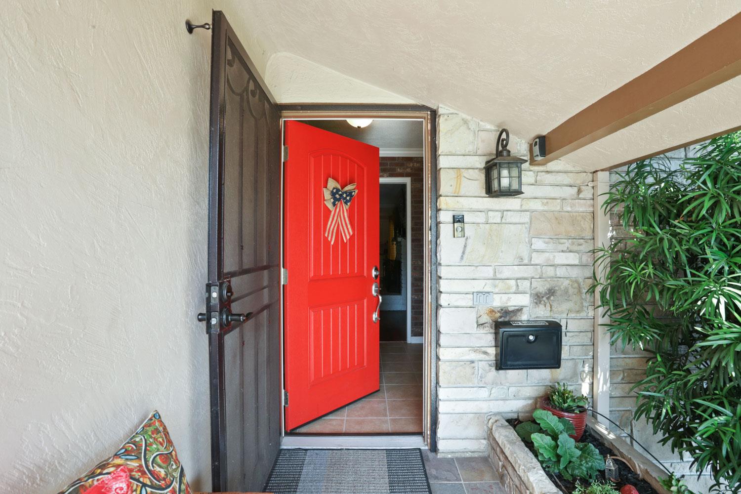 Detail Gallery Image 6 of 53 For 540 S Rose St, Lodi,  CA 95240 - 3 Beds | 2 Baths