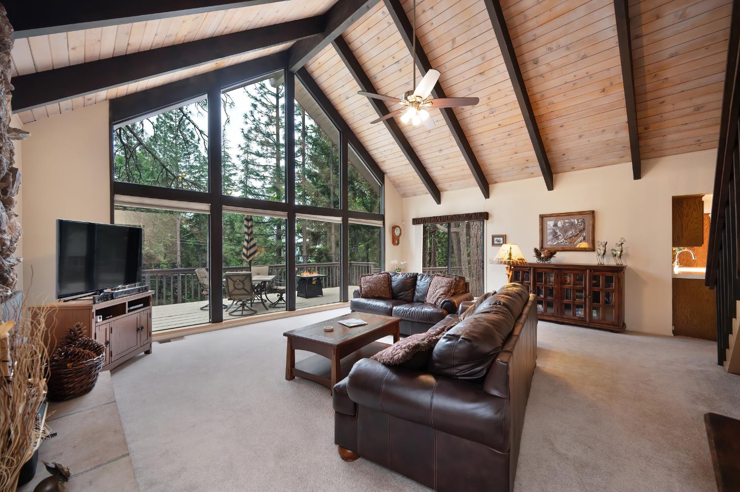 Detail Gallery Image 6 of 54 For 4362 Lakeridge Dr, Pollock Pines,  CA 95726 - 2 Beds | 2 Baths