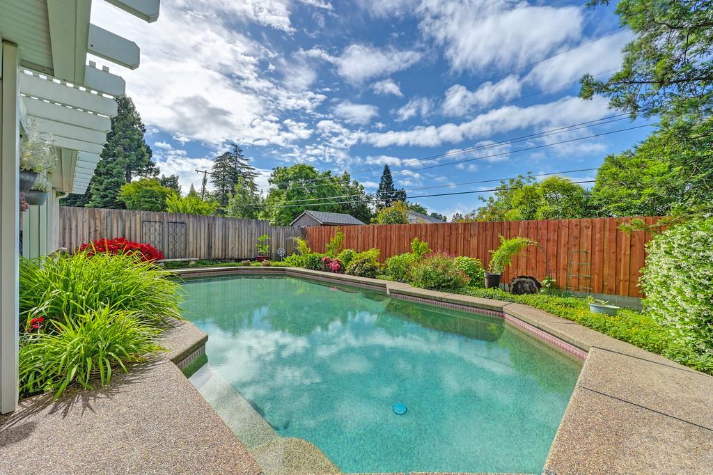 Detail Gallery Image 41 of 46 For 8958 Augustine Ct, Orangevale,  CA 95662 - 3 Beds | 2 Baths