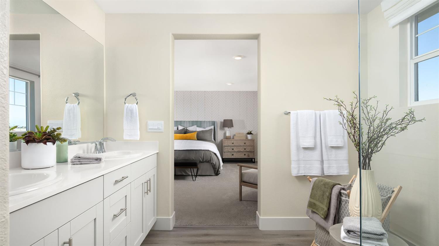 Detail Gallery Image 6 of 7 For 160 Mccleod, Hercules,  CA 94547 - 5 Beds | 3 Baths