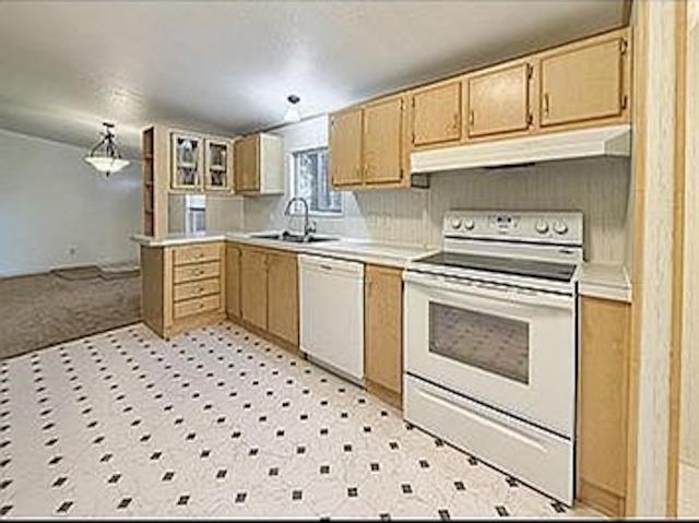 Detail Gallery Image 11 of 27 For 17281 Highway 101 N 4, –,  CA 95567 - 3 Beds | 2 Baths