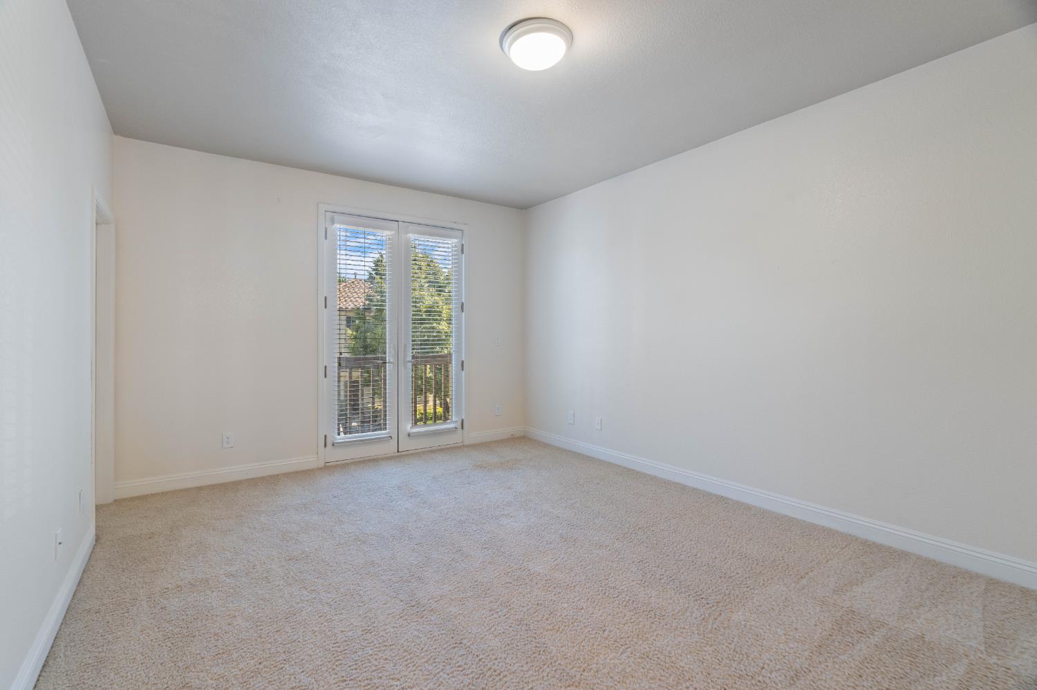 Detail Gallery Image 18 of 36 For 251 Martis Valley Cir, Sacramento,  CA 95835 - 4 Beds | 2/1 Baths