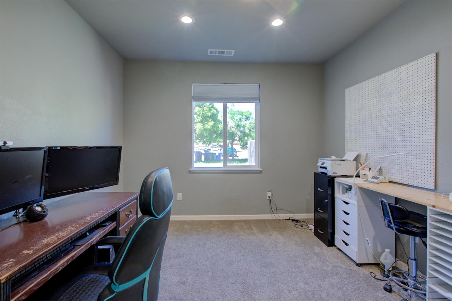 Detail Gallery Image 24 of 49 For 2341 Summersong Ct, Turlock,  CA 95382 - 6 Beds | 3 Baths