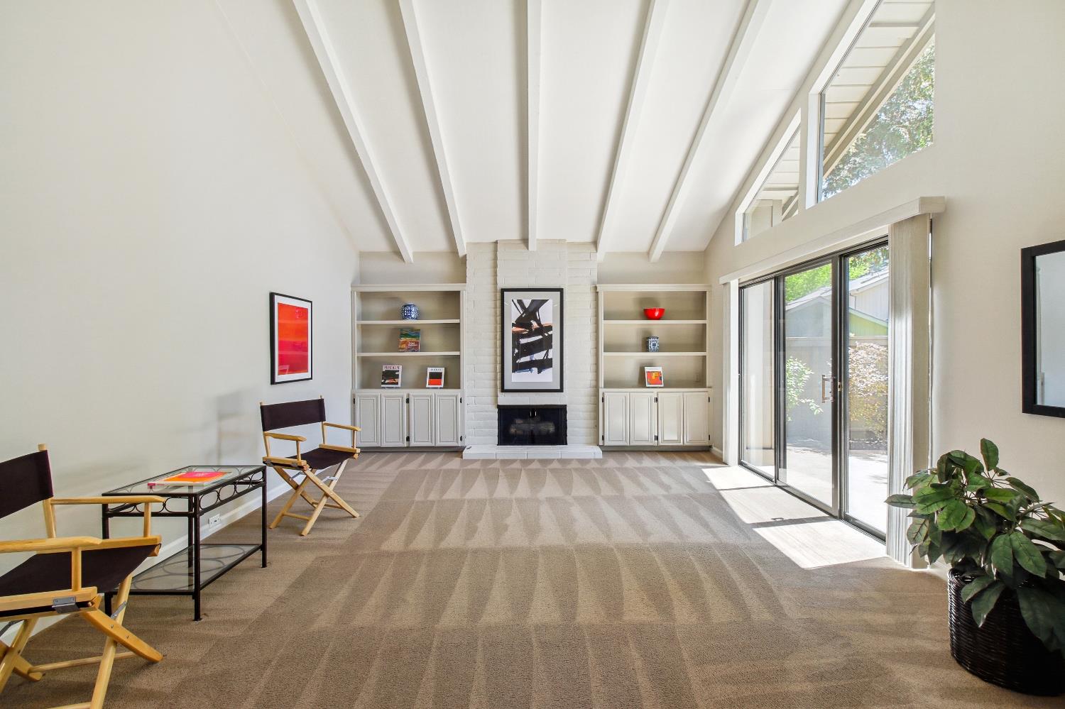 Detail Gallery Image 14 of 59 For 306 East Ranch Rd, Sacramento,  CA 95825 - 2 Beds | 2 Baths