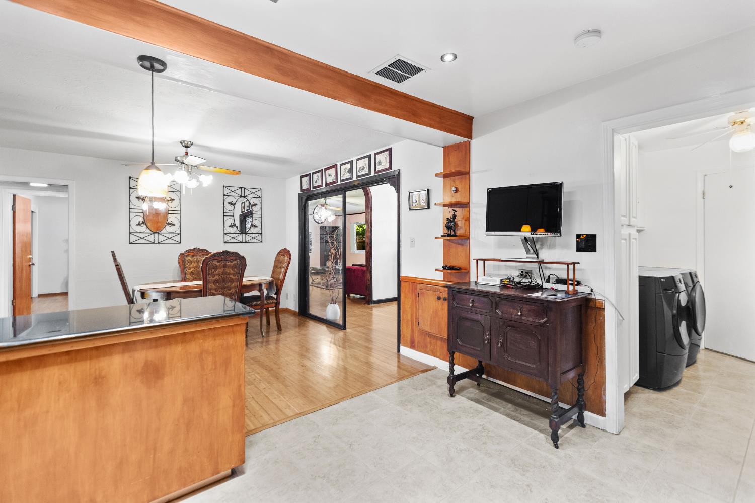 Detail Gallery Image 21 of 47 For 1824 Maryal Dr, Sacramento,  CA 95864 - 3 Beds | 2 Baths