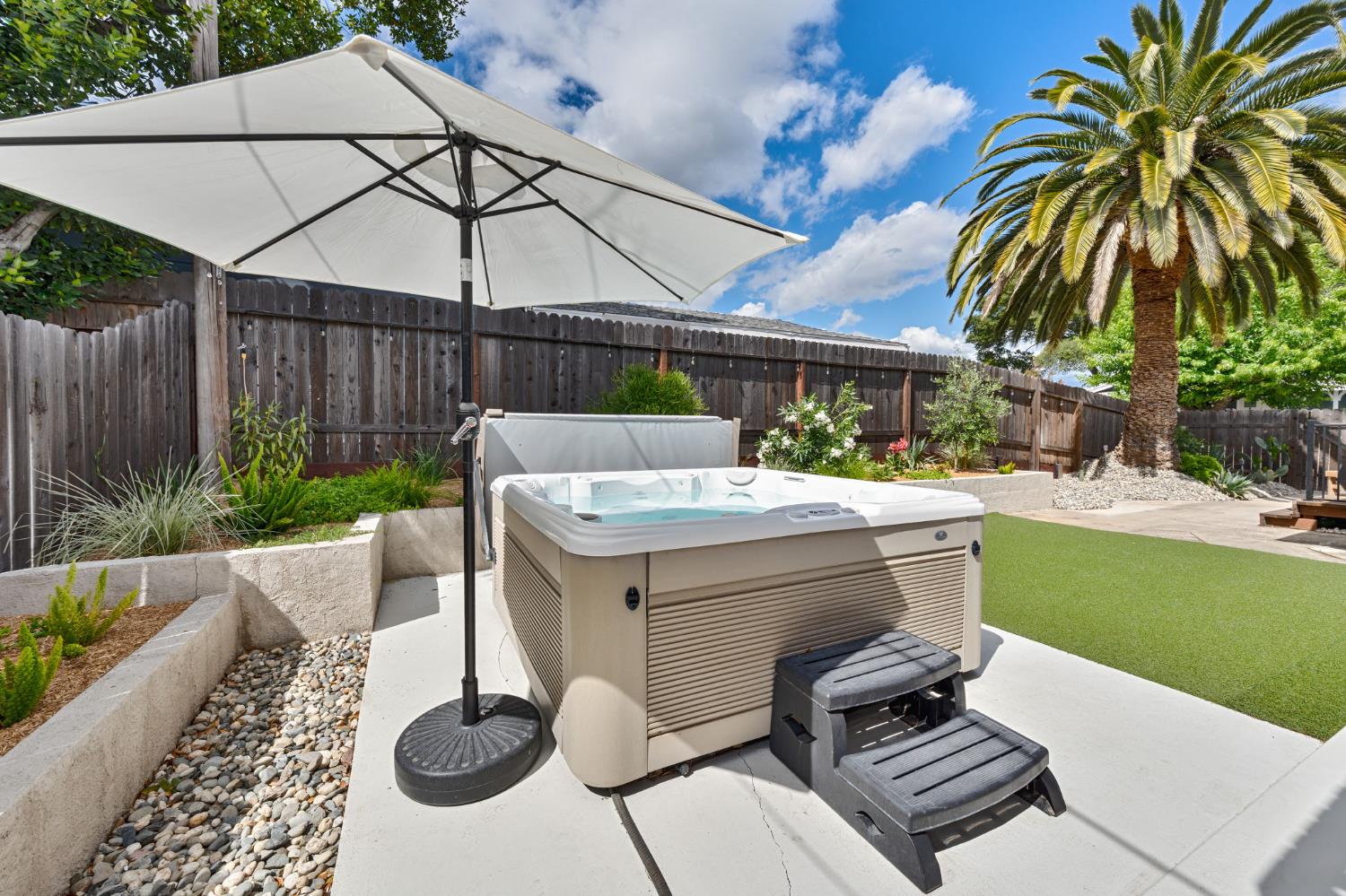 Detail Gallery Image 36 of 46 For 6469 Woodhills Way, Citrus Heights,  CA 95621 - 3 Beds | 2 Baths