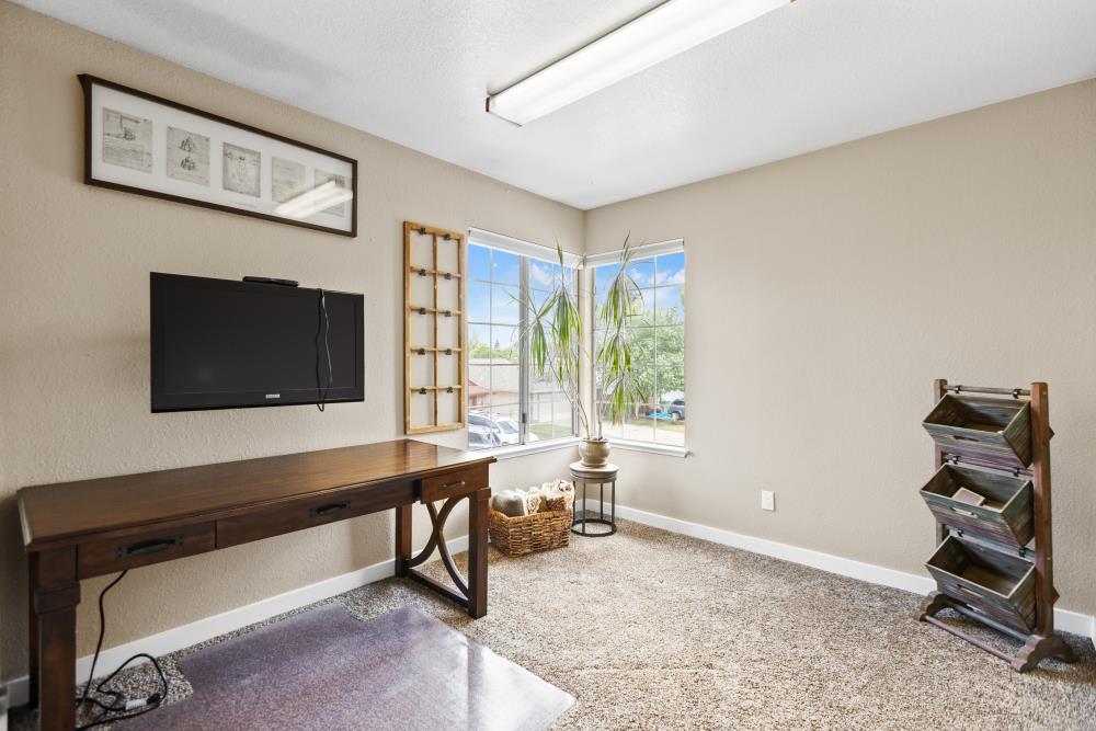 Detail Gallery Image 55 of 99 For 7020 Rathmore Ct, Elk Grove,  CA 95758 - 3 Beds | 2/1 Baths