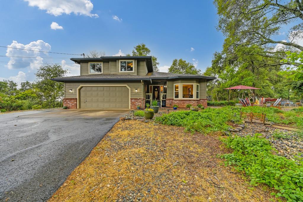 Detail Gallery Image 4 of 90 For 4531 Holly Dr, Shingle Springs,  CA 95682 - 4 Beds | 3 Baths