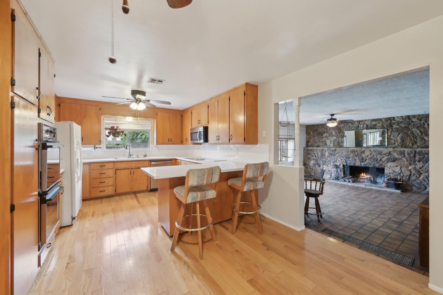 Detail Gallery Image 6 of 35 For 15735 Redondo Dr, Tracy,  CA 95304 - 3 Beds | 2 Baths