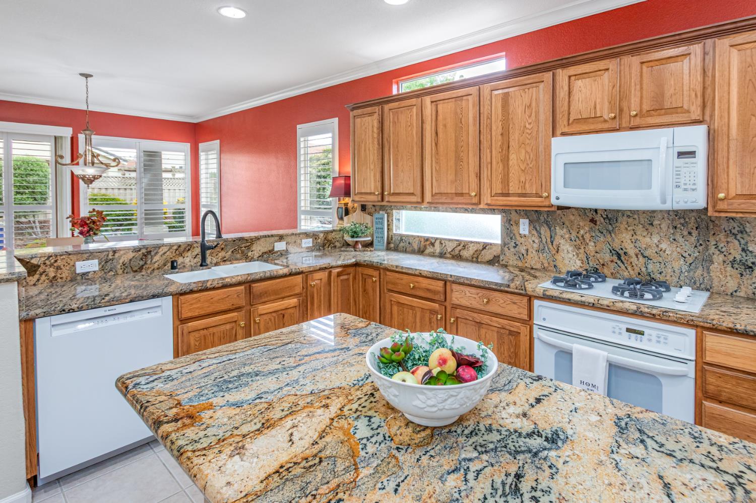 Cottage Rose Lane, Lincoln, California image 13
