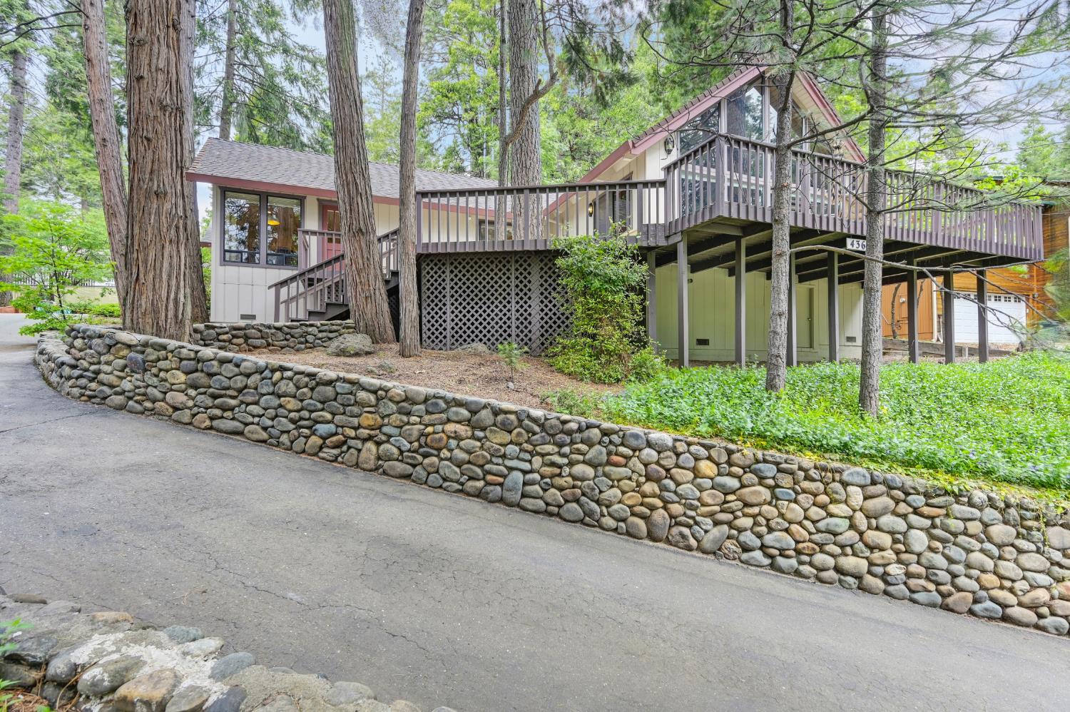 Detail Gallery Image 2 of 54 For 4362 Lakeridge Dr, Pollock Pines,  CA 95726 - 2 Beds | 2 Baths