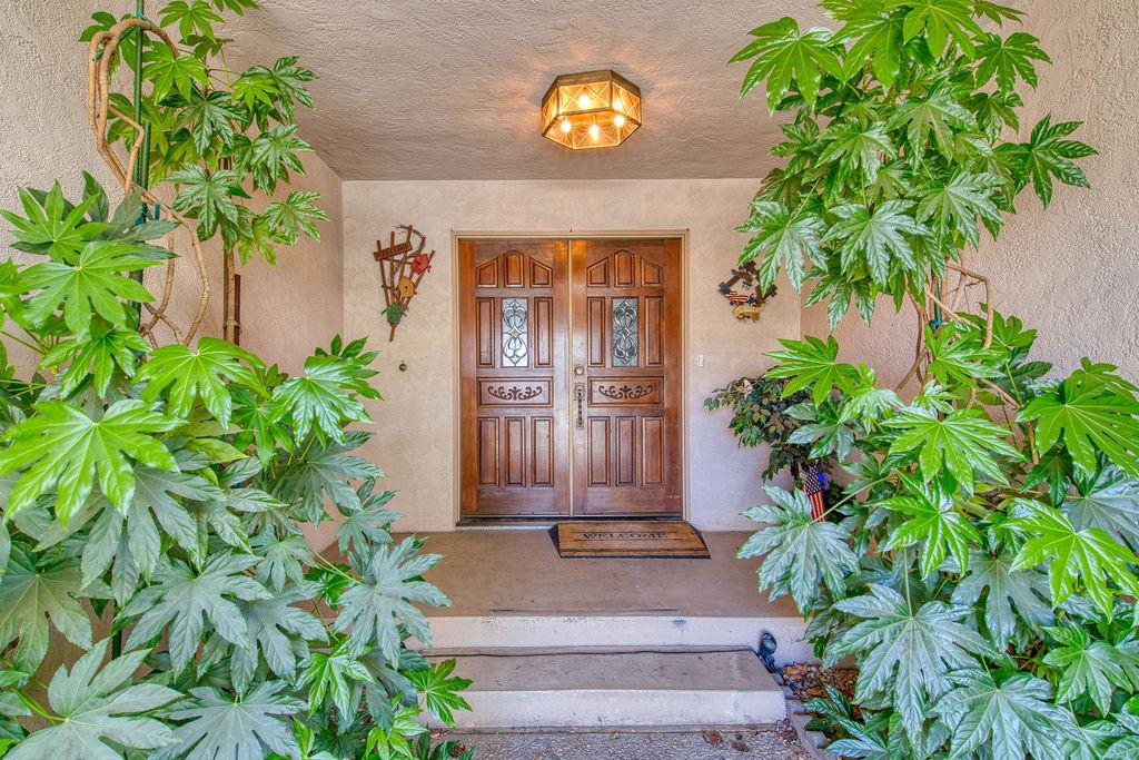 Detail Gallery Image 5 of 41 For 3100 Bridle Path Ln, Modesto,  CA 95356 - 3 Beds | 2/1 Baths