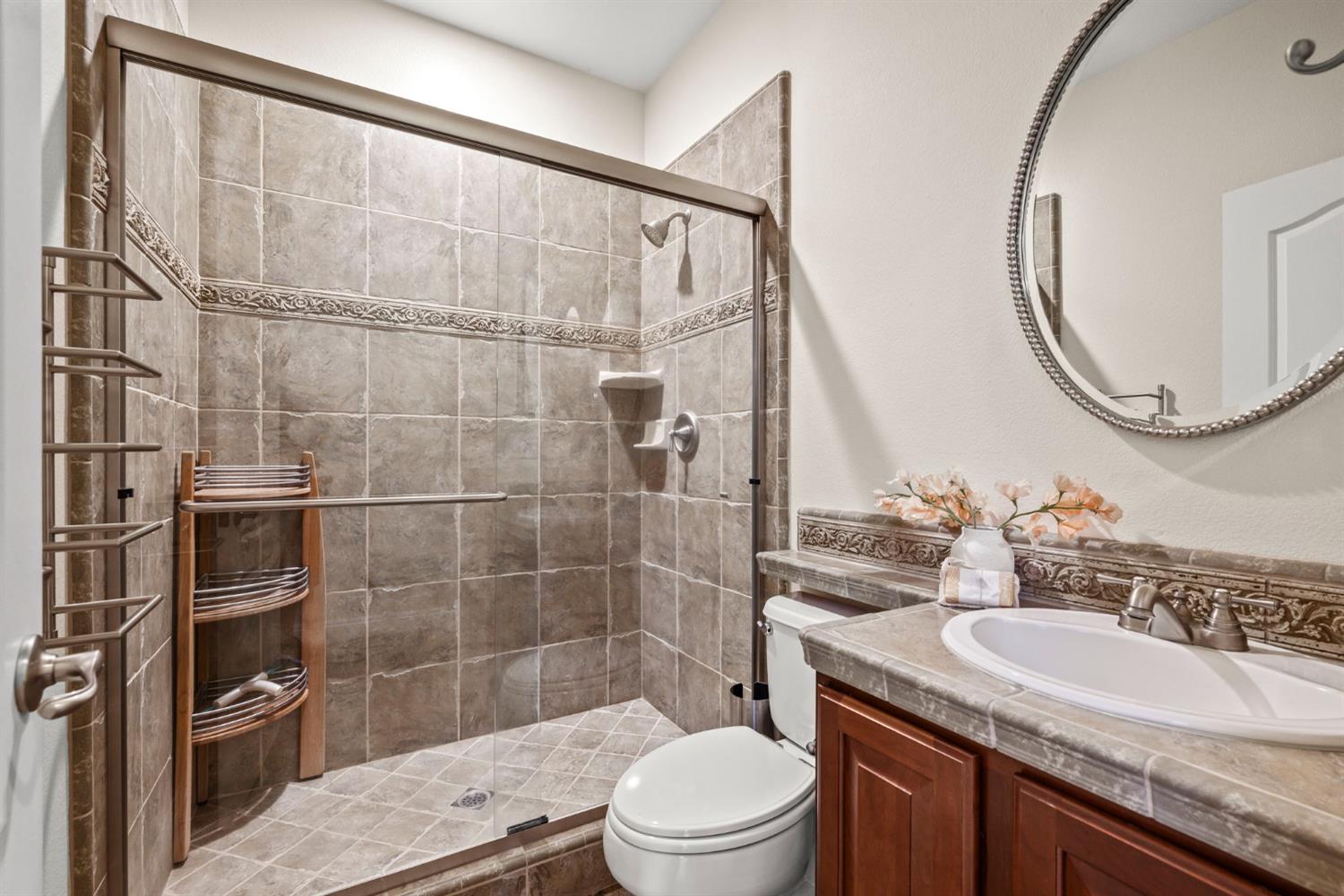 Detail Gallery Image 22 of 56 For 11896 Slate Falls Way, Rancho Cordova,  CA 95742 - 5 Beds | 3 Baths