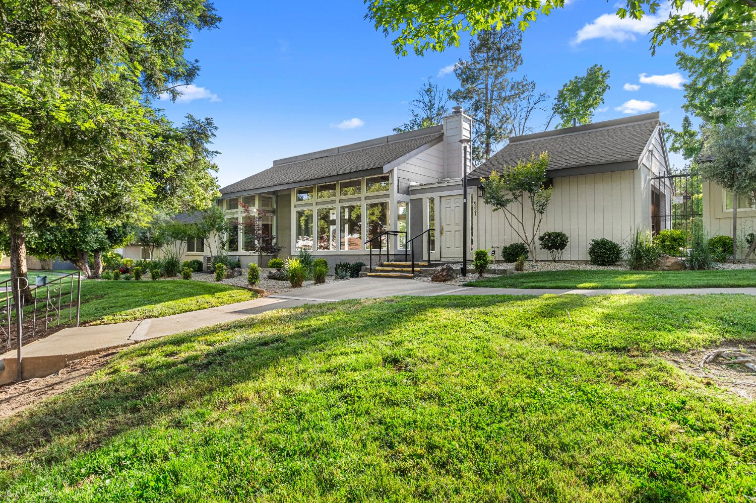 Holly Spring Court, Citrus Heights, California image 44