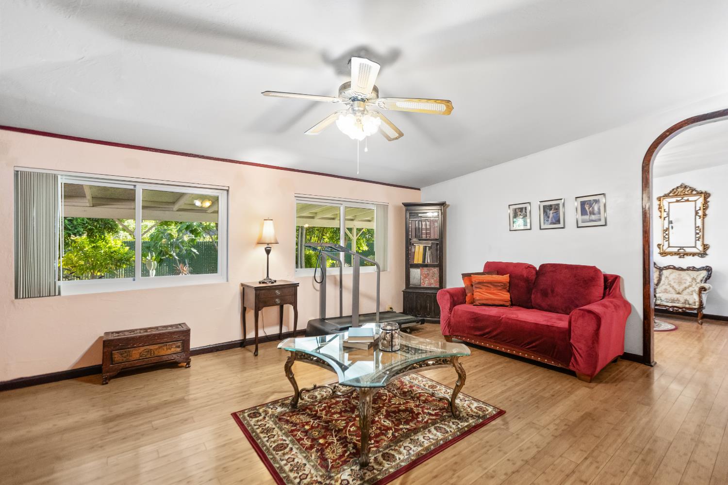 Detail Gallery Image 14 of 47 For 1824 Maryal Dr, Sacramento,  CA 95864 - 3 Beds | 2 Baths