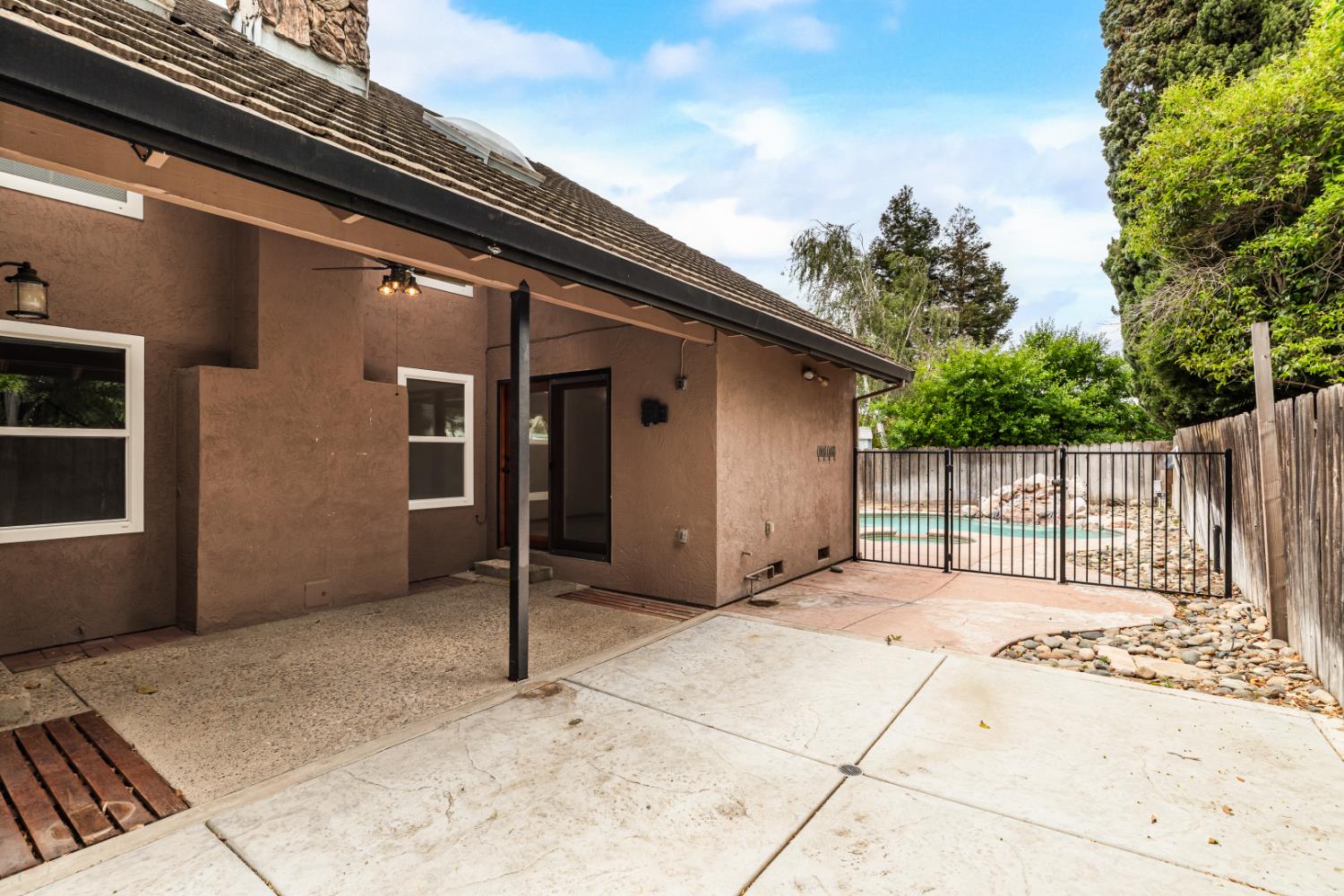 Detail Gallery Image 59 of 69 For 839 Cobblestone, Ripon,  CA 95366 - 4 Beds | 3 Baths
