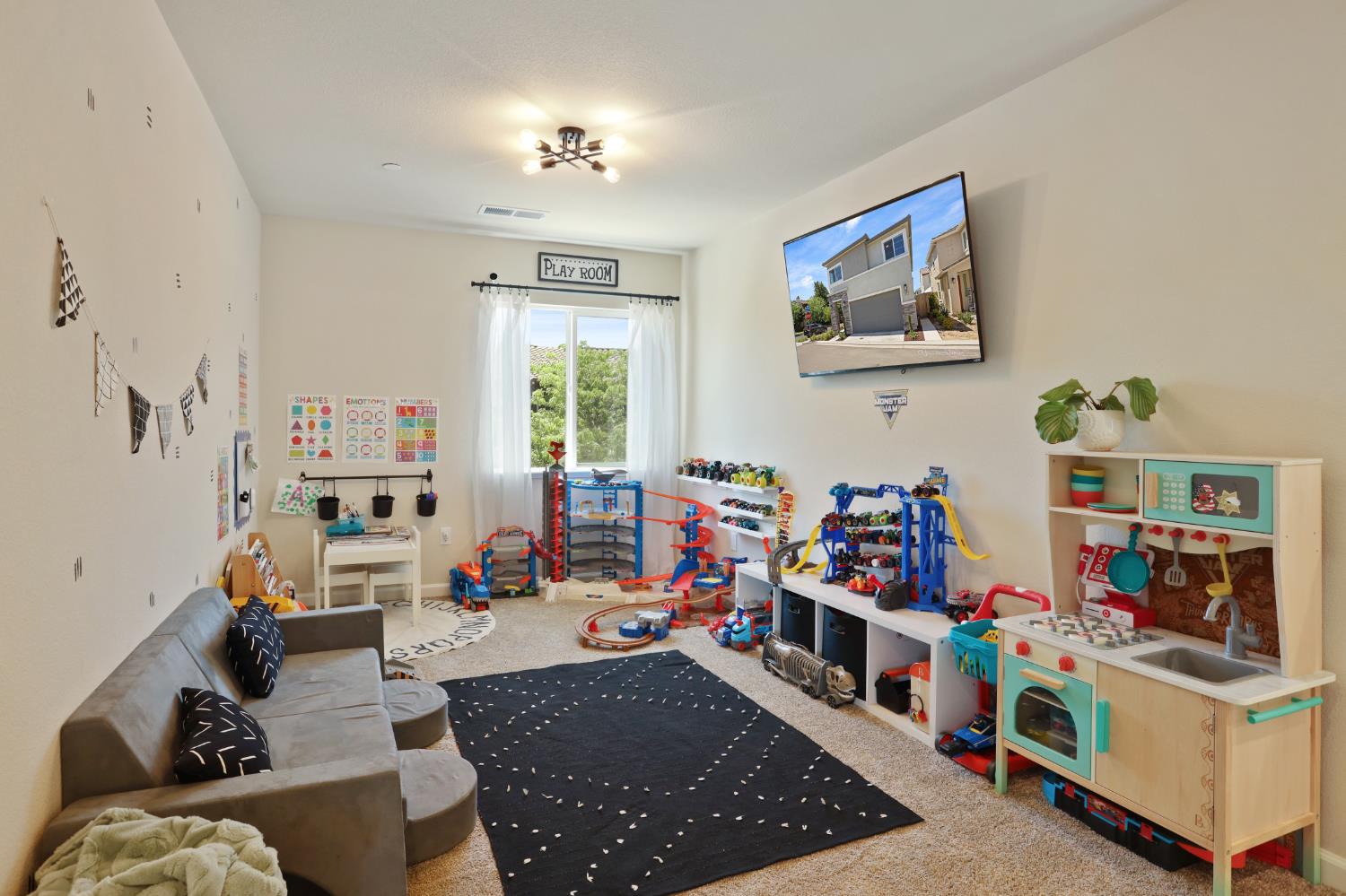 Detail Gallery Image 20 of 38 For 3921 Dedication Dr, Turlock,  CA 95382 - 3 Beds | 2/1 Baths