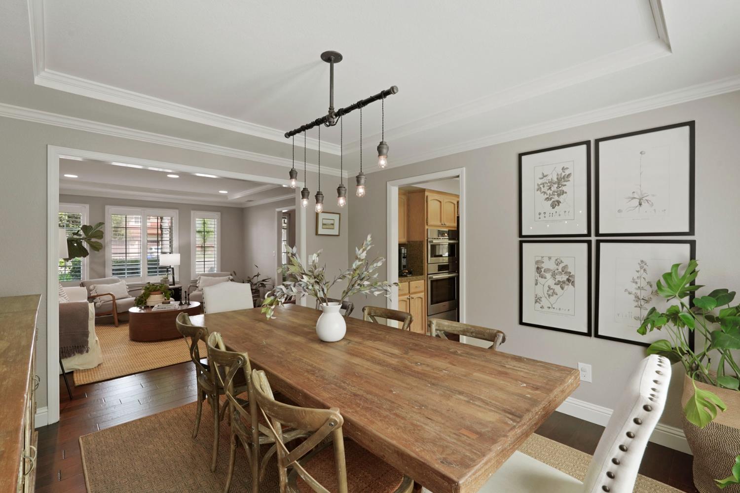Detail Gallery Image 14 of 50 For 525 Vista Rio Ct, Woodbridge,  CA 95258 - 4 Beds | 3 Baths