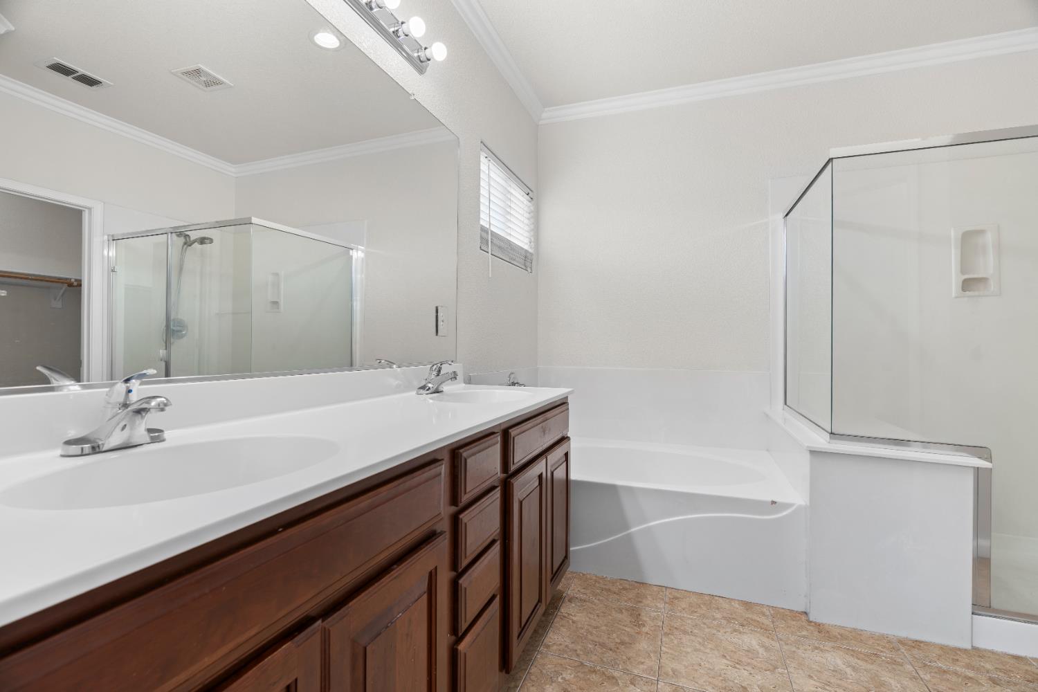 Detail Gallery Image 22 of 39 For 17636 Red Barley Ct, Lathrop,  CA 95330 - 3 Beds | 2/1 Baths