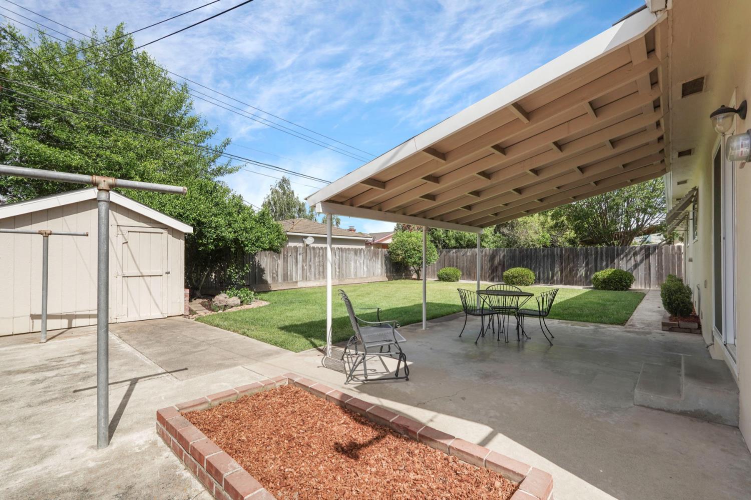 S Fairmont Avenue, Lodi, California image 23