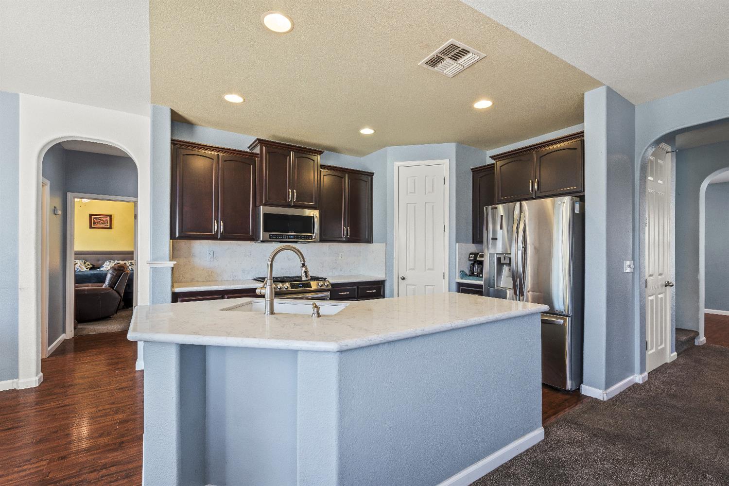 Detail Gallery Image 16 of 43 For 4151 Etoway Way, Rancho Cordova,  CA 95742 - 5 Beds | 3/1 Baths